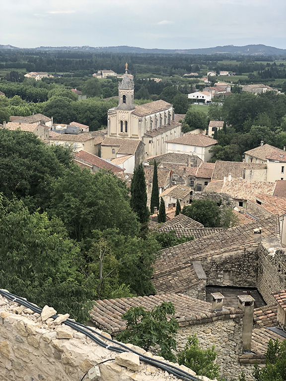 The village of Aramon, southwest of Avignon